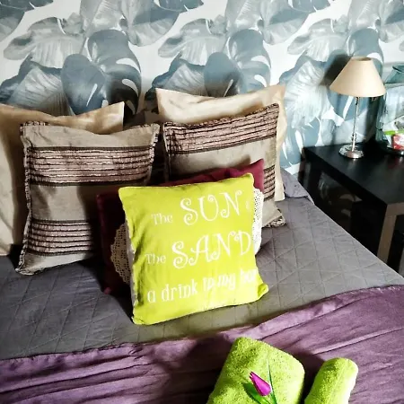 Mieszkanie W Srodmiesciu Blisko Rynku アパート ヴァウブジフ